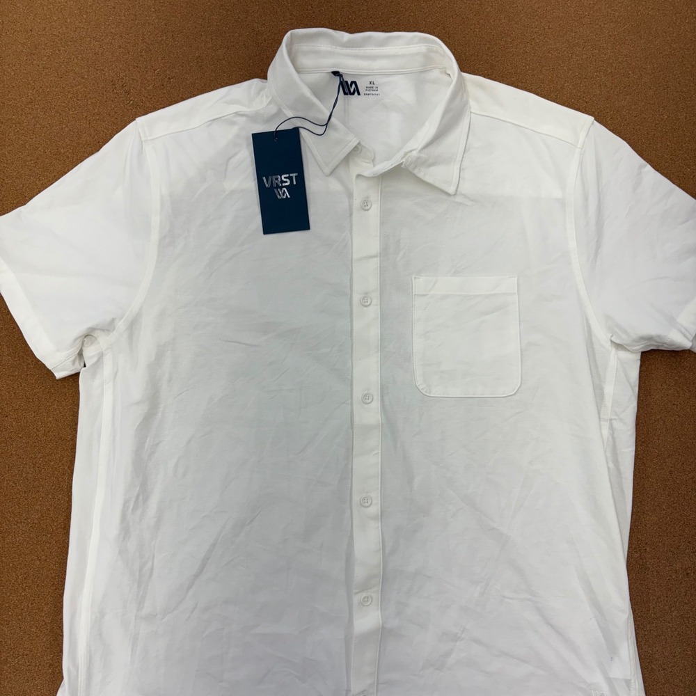 VRST Mens‎ XL White Short Sleeve Button Down Shirt Casual Work Relaxed Fit
